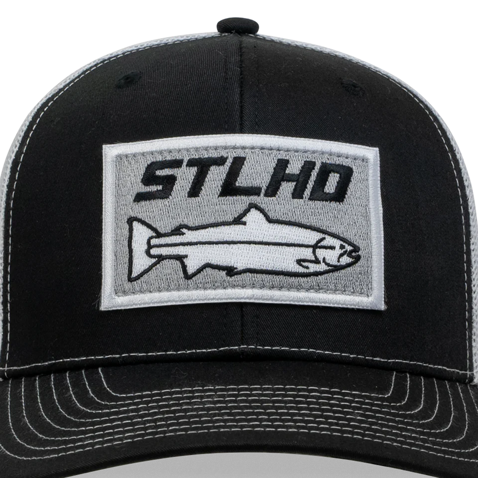 STLHD WINTER ICE BLACK/WHITE TRUCKER SNAPBACK HAT