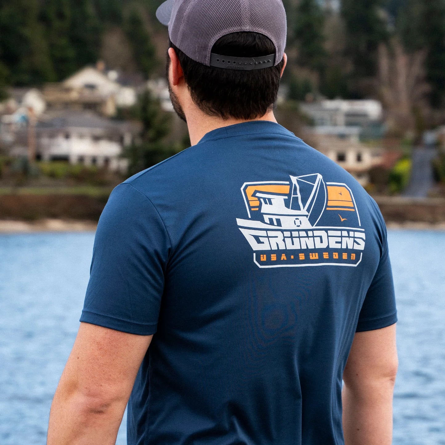 GRUNDENS COMMERCIAL BOAT SS TECH TEE