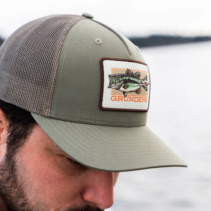 GRUNDENS OFF TO THE RACES TRUCKER HAT