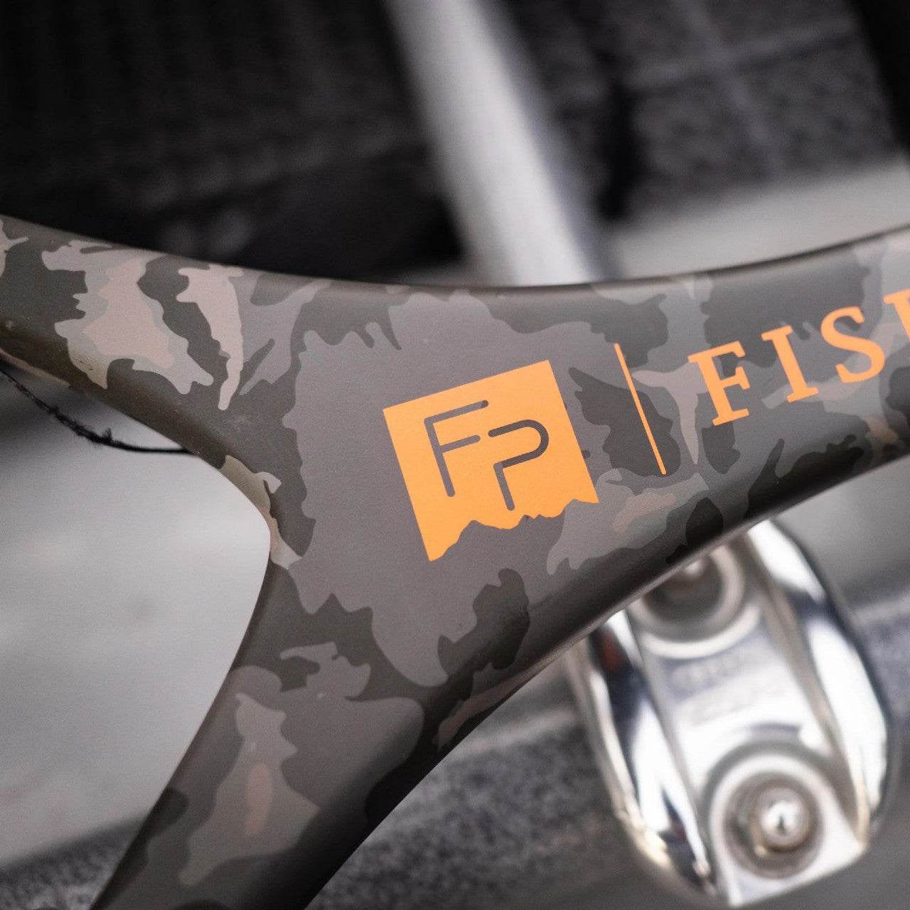 FISHPOND NOMAD MID-LENGTH BOAT NET - WILD RUN EDITION