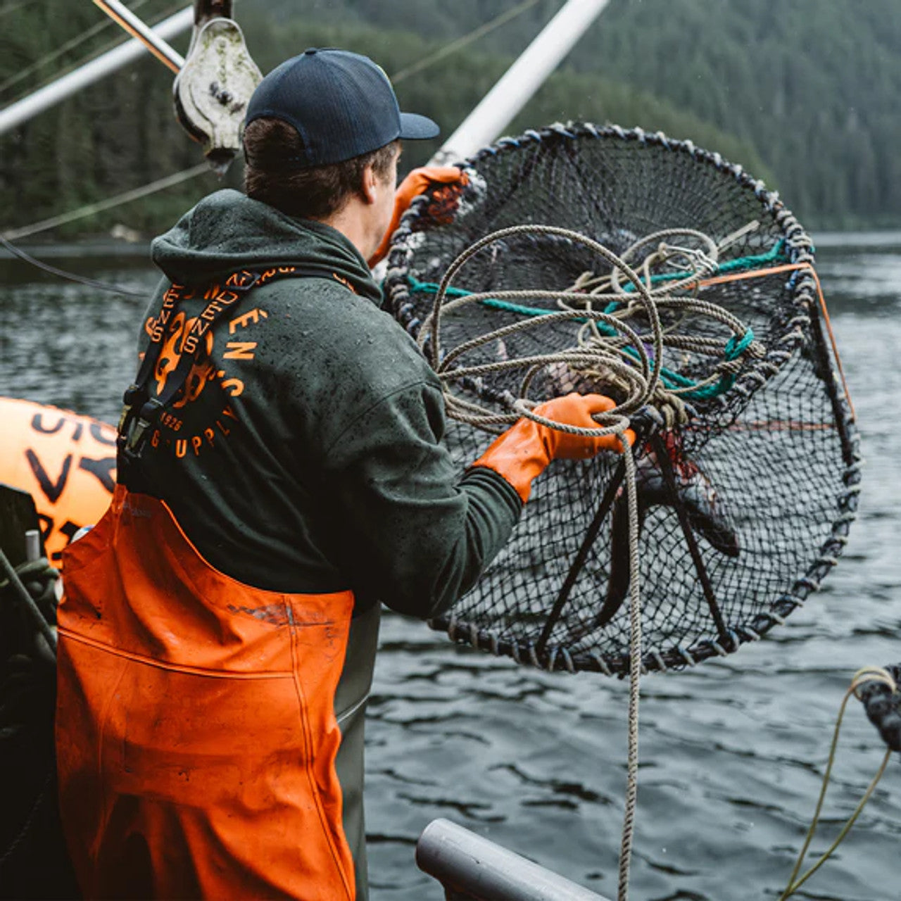 GRUNDENS NEPTUNE ARMORED BIB