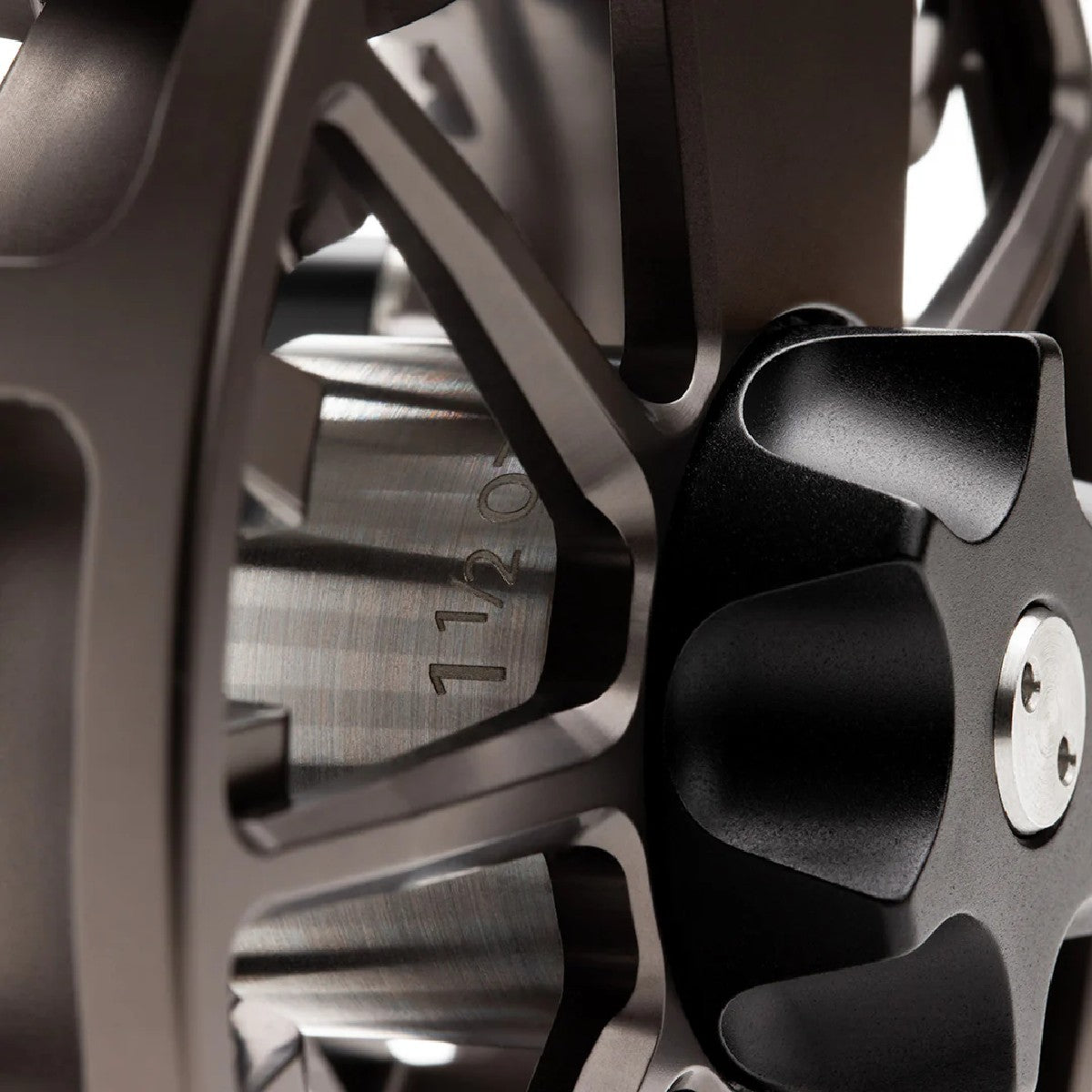 LAMSON GURU E SERIES FLY REEL