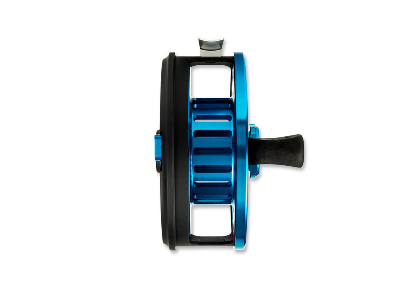 LUHR JENSEN LEGACY MOOCHING REEL