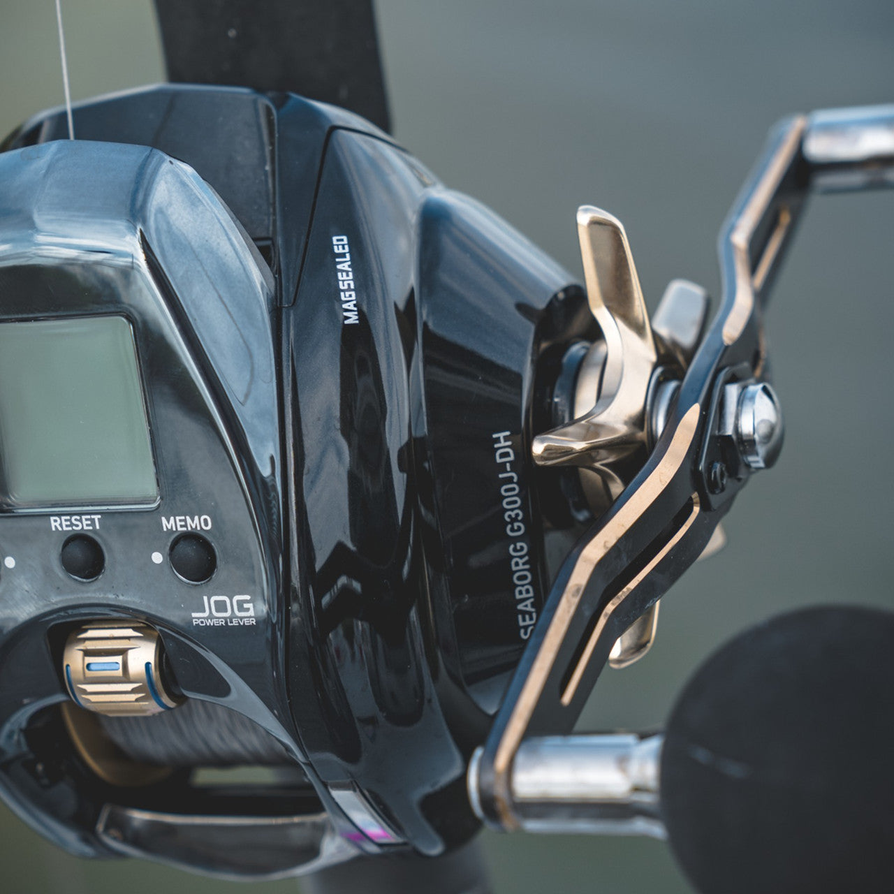 DAIWA SEABORG G 300J-DH ELECTRIC REEL