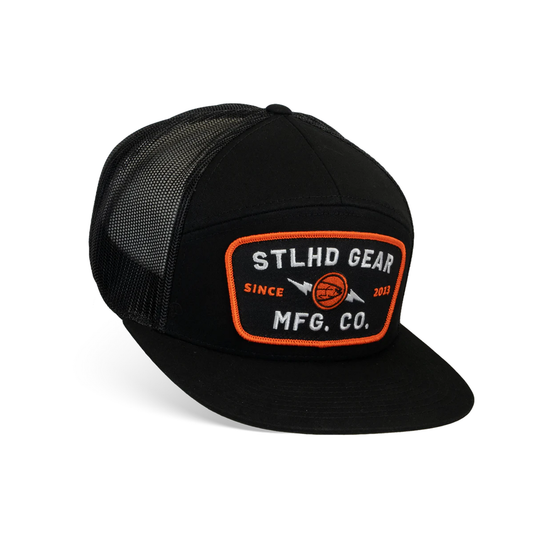 STLHD CURRENT BLACK 7 PANEL TRUCKER